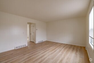 Building Photo - 311 S Atcher St