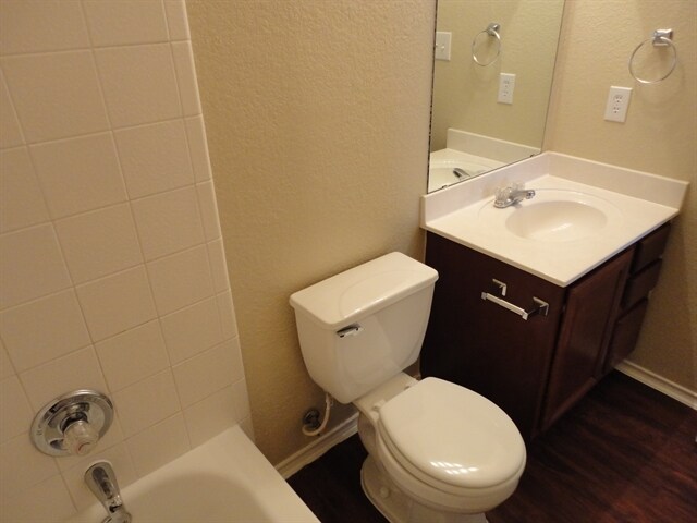 Building Photo - 115 Karrie Dr