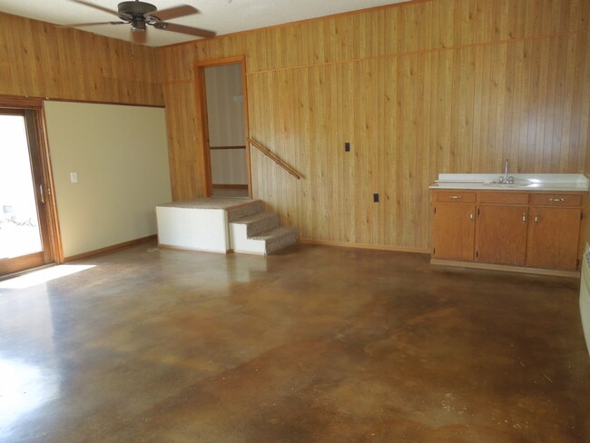 Building Photo - 169 San Carlos Cove