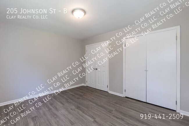 Building Photo - 205 Johnson St