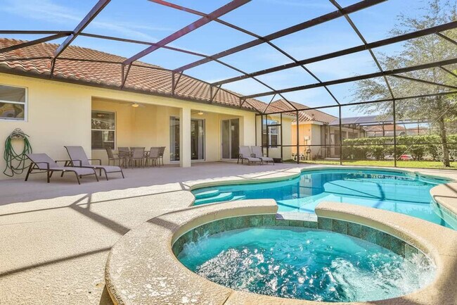 Building Photo - 4140 Oak Tree Dr