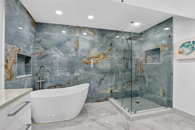 Building Photo - 7145 Promenade Dr