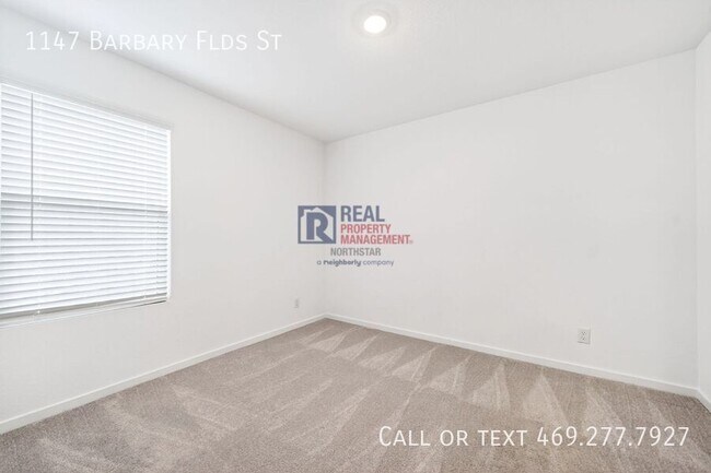 Building Photo - 1147 Barbary Flds St