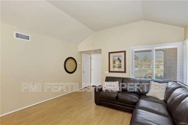 Building Photo - 7175 Summerfield Pl