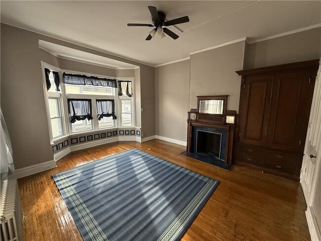 Building Photo - 20 Elm St