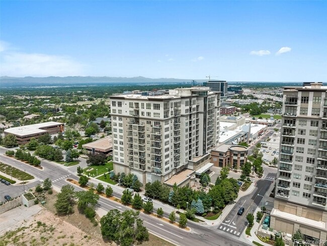 Building Photo - 5455 Landmark Pl