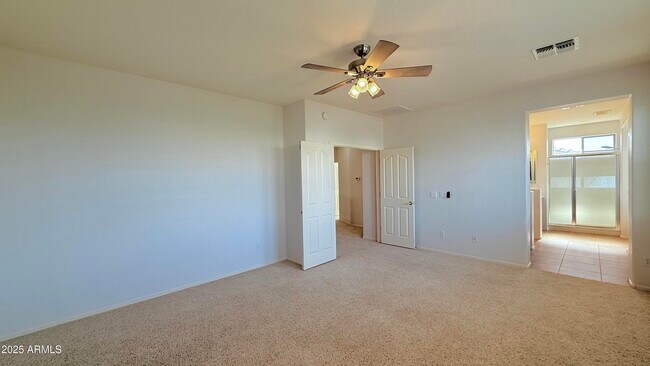 Building Photo - 3316 E Kingbird Pl
