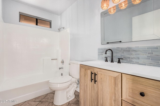 Building Photo - 6550 N 47th Ave