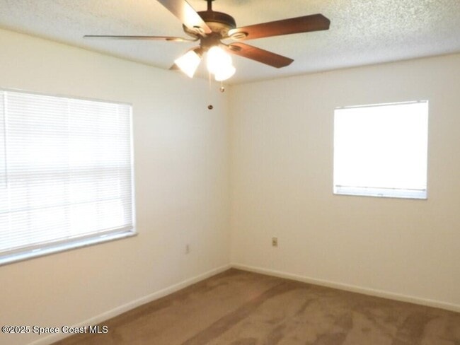 Building Photo - 1006 Wabash Rd SE