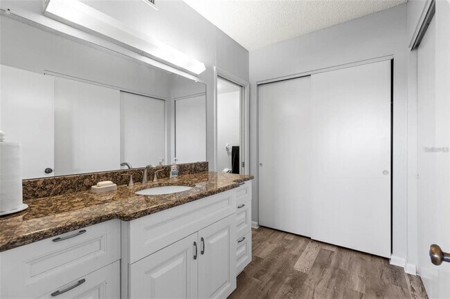 Building Photo - 30 Turner St