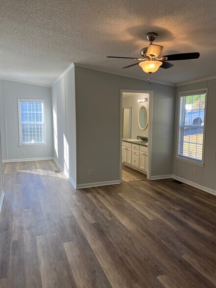 Building Photo - 2368 Beth Haven Church Rd