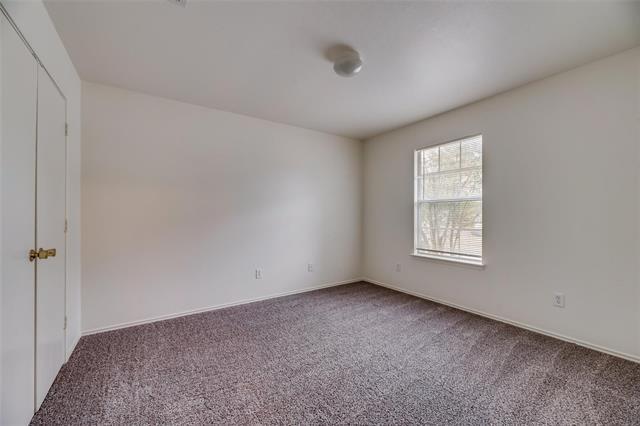 Building Photo - 2946 Midbury Dr
