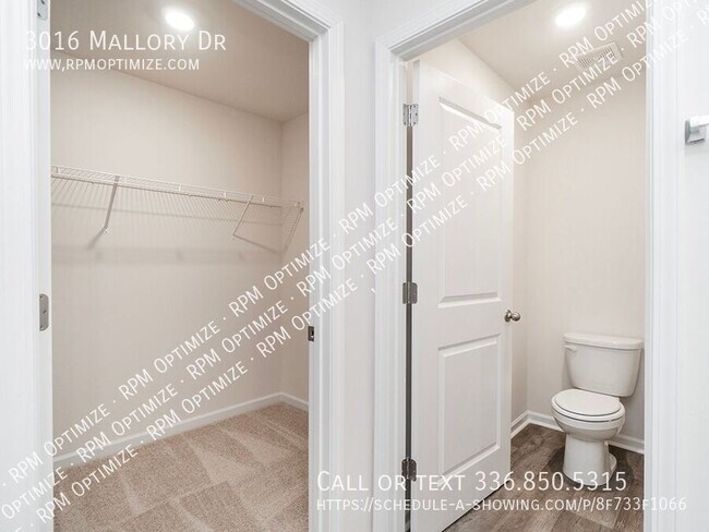 Building Photo - 3016 Mallory Dr