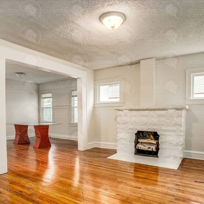Building Photo - 3817 S Benton Ave