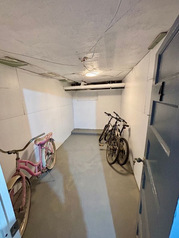 Building Photo - 7 Franklin Ave