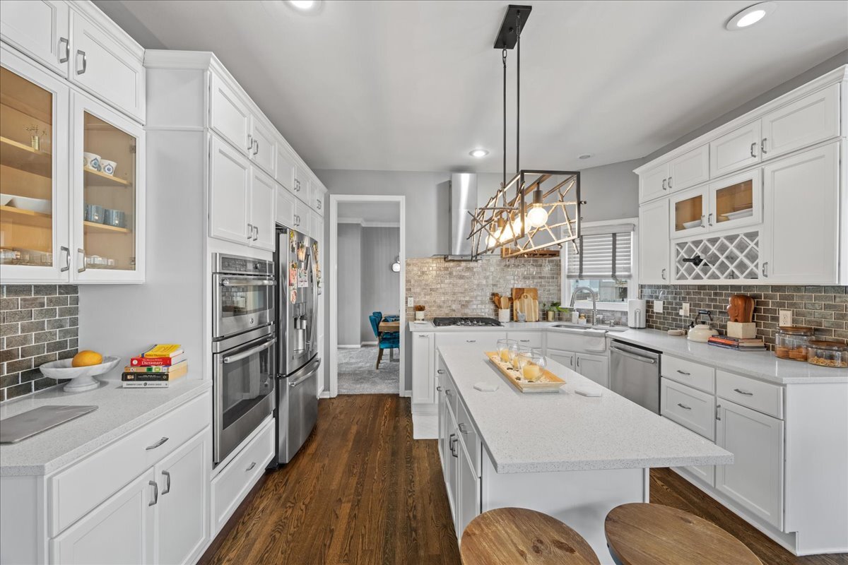 Kitchen - 8004 W 146th St