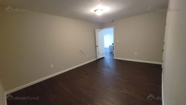 Building Photo - 28 Prescott St