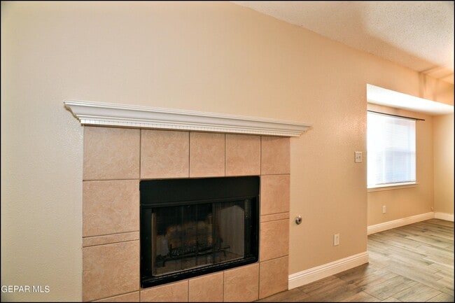 Building Photo - 3020 Tierra Mina Dr