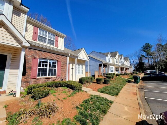 Building Photo - 10536 English Setter Way