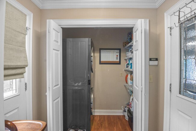 Building Photo - 132 Cherry Hills Dr