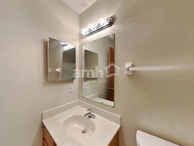 Building Photo - 3417 Hail Ridge Dr