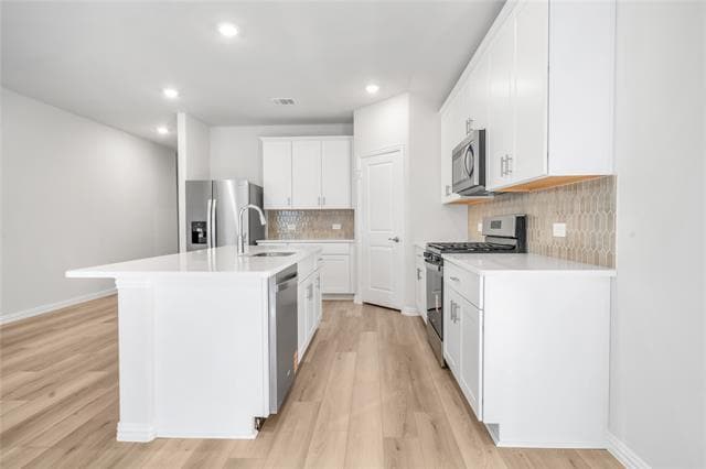 Building Photo - 521 Midnight Oak Dr