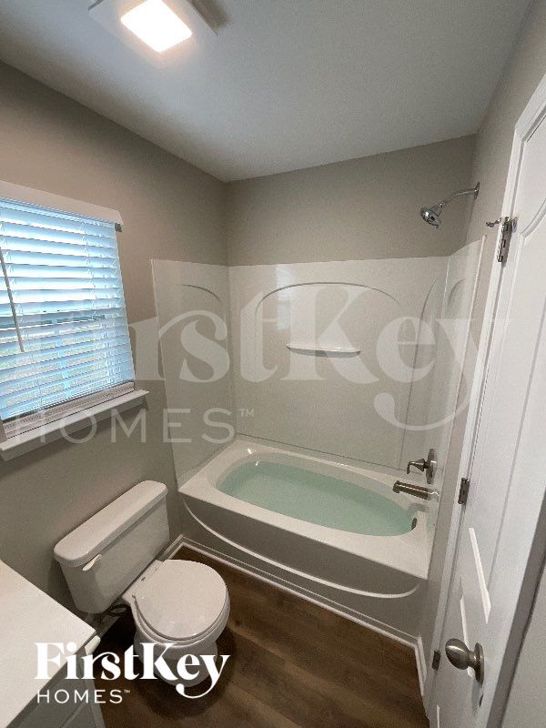 Building Photo - 3365 Lilliefield Ln