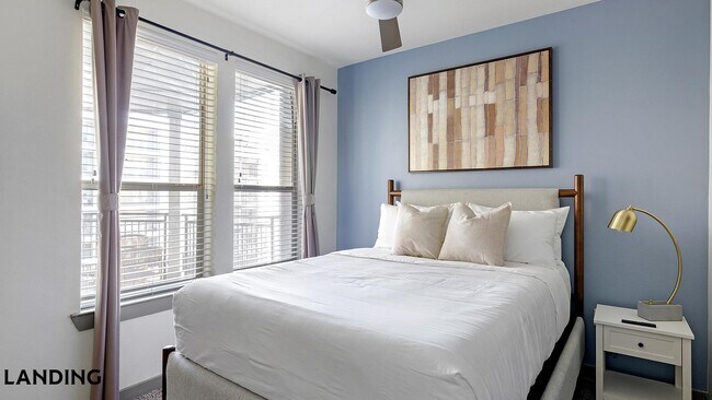 Building Photo - 101 S Center St