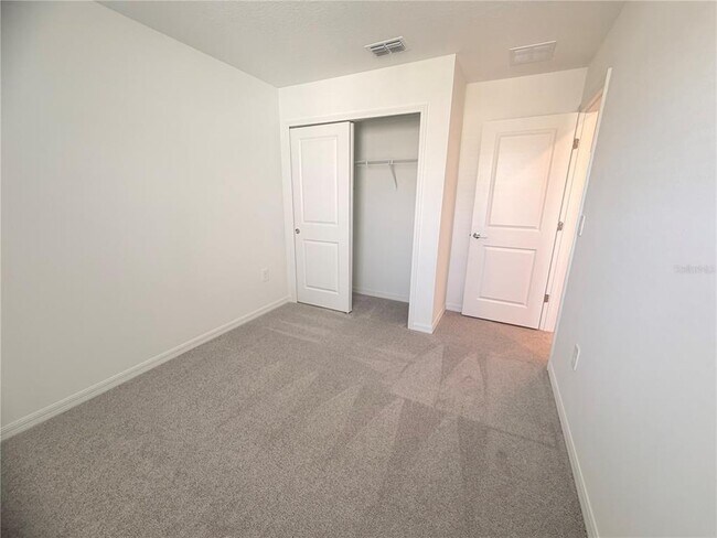 Building Photo - 2212 Portrait St