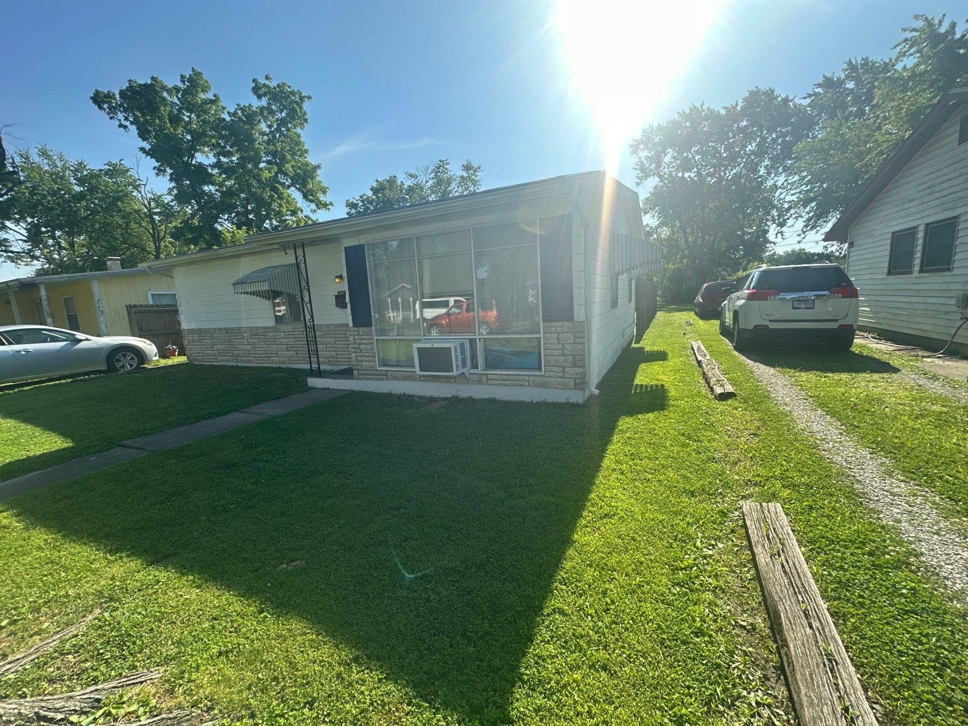 Building Photo - 1323 Cedar St