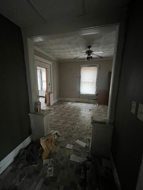 Building Photo - 406 Morton St