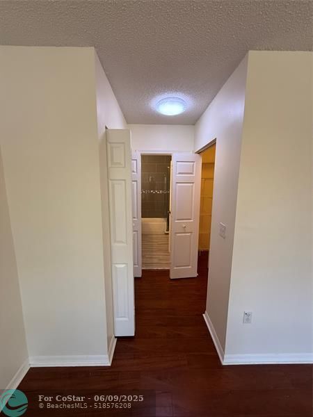 Building Photo - 11660 NW 52nd Ct