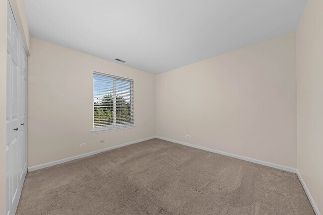 Building Photo - 2640 Idaho Rd