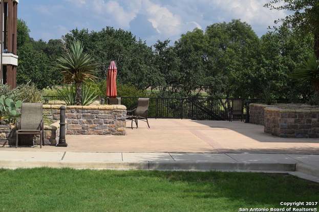 Building Photo - 7342 Oak Manor Dr