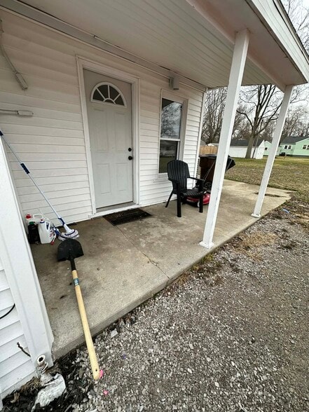 Building Photo - 725 Hopkins St