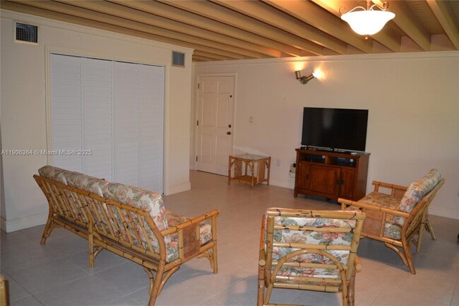 Building Photo - 7855 SW 17th Terrace