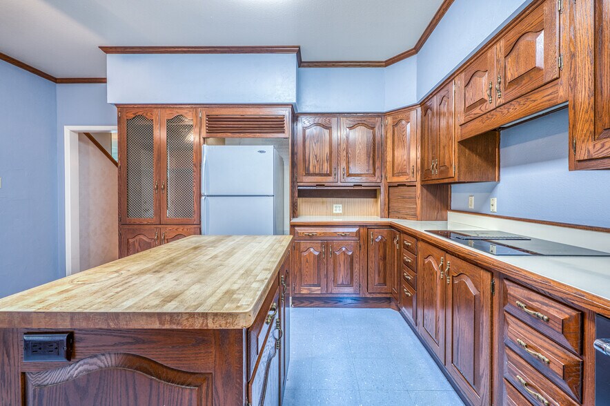 Building Photo - 2611 N Kentucky Ave