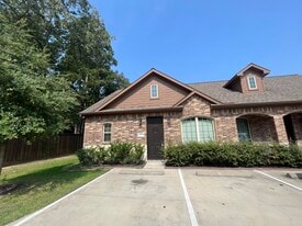 Building Photo - 2606 Appian Way