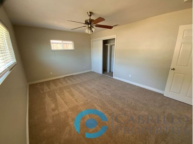Building Photo - 1113 Flamingo Ave