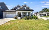 Building Photo - 5665 Bungalow Cir