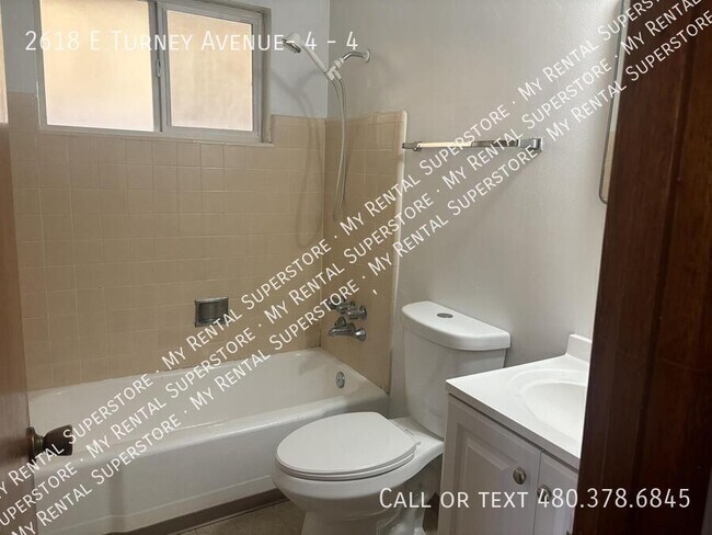 Building Photo - 2618 E Turney Ave