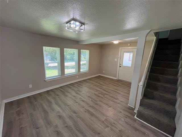Building Photo - 1138 Elmdale Pl