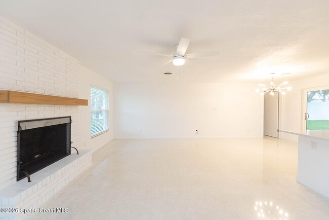 Building Photo - 311 12th Terrace