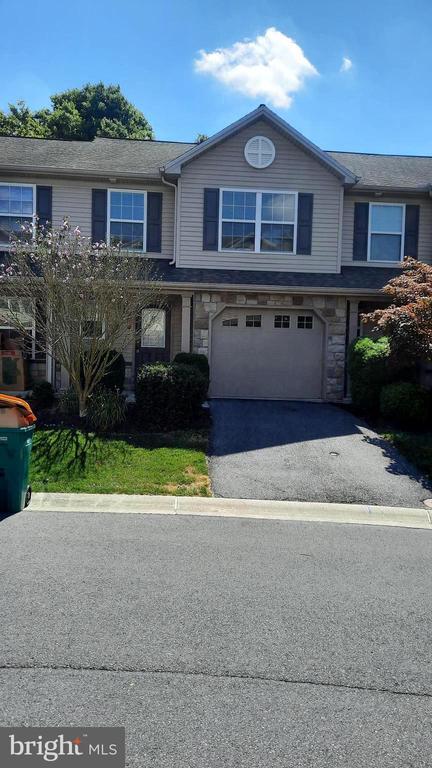 Building Photo - 305 Antilles Court