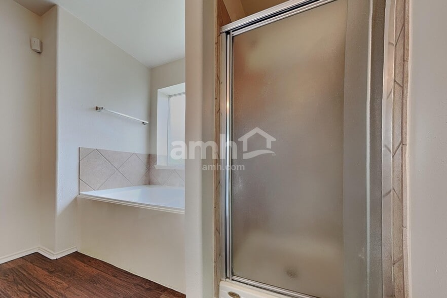 Building Photo - 14750 Autumn Glen Ct