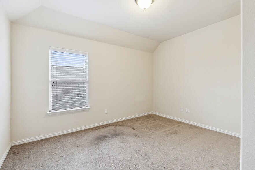 Building Photo - 6308 Meandering Creek Dr