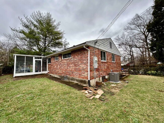 Building Photo - 1411 Midland Blvd