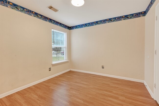 Building Photo - 13410 Blue Swallow Dr