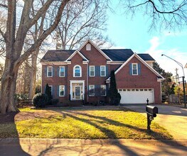 Building Photo - Luxury 4 Bedroom Home!  Waxhaw! Rea Road!