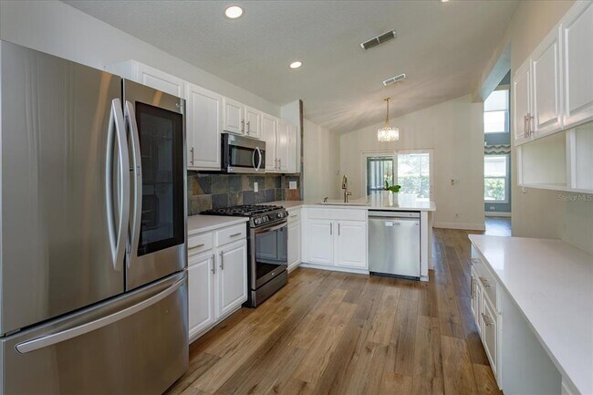 Building Photo - 606 Buckhaven Loop